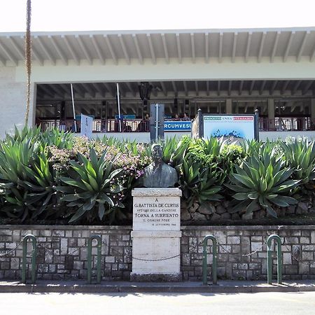 La Ferrovia Guest House ソレント エクステリア 写真